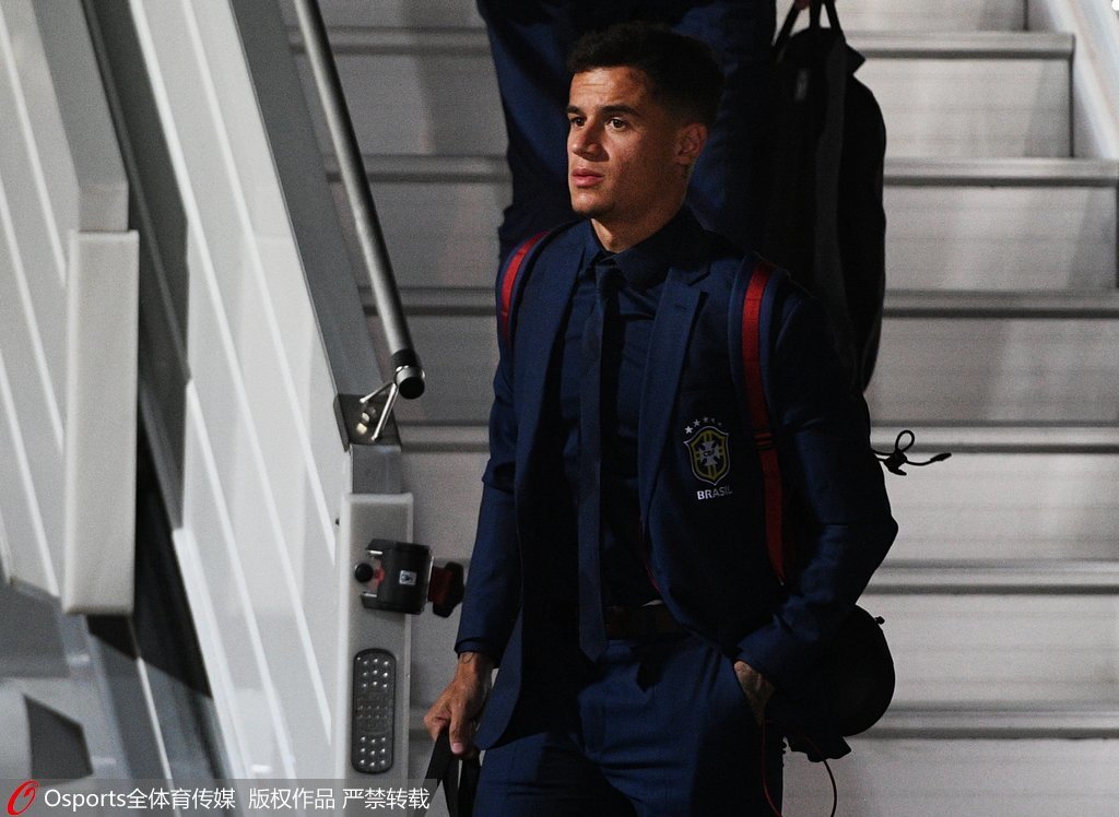 TA：曼联的问题并不全在阿莫林身上；四后卫不能解决所有问题