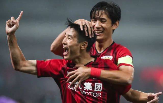 [中超]第27轮：青岛西海岸1-2上海申花 集锦