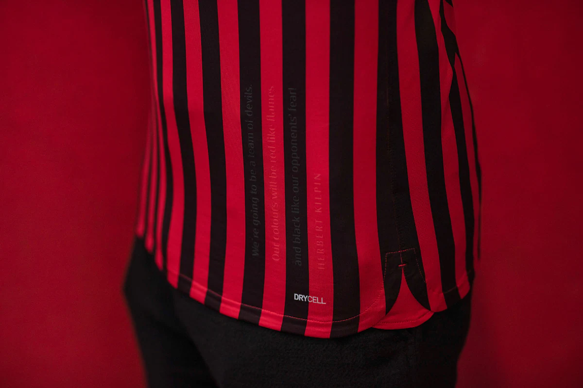 水过一夏 泡在一起 《全民泡泡超人》首届水友赛开幕啦！